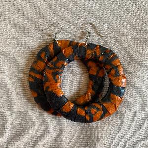 Idrissa I Les boucles d'oreilles en wax orange