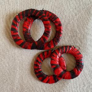 Idrissa I Les boucles d'oreilles en wax rouge