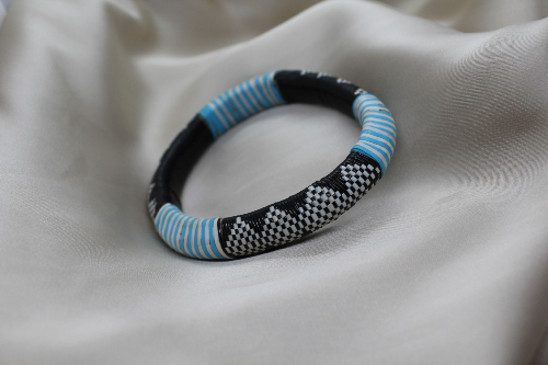 Koundoumié | Le bracelet en fibre plastique recyclée