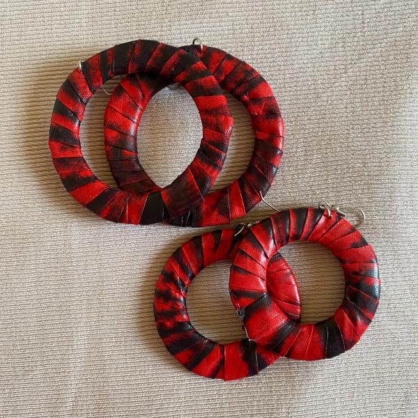 Idrissa I Les boucles d'oreilles en wax rouge