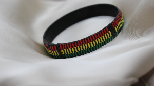 Kilba I Le bracelet en fibre plastique recyclée