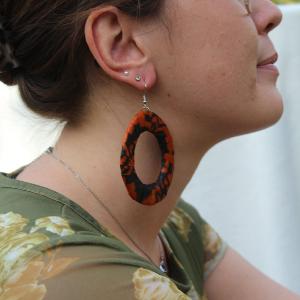 Idrissa I Les boucles d'oreilles en wax orange