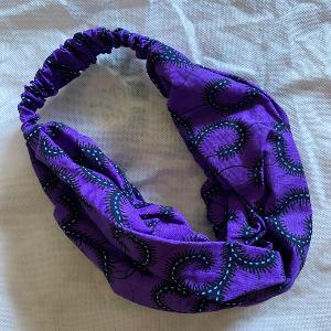 Koutoura | Le bandeau pour cheveux en WAX
