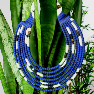 Issaka I Le collier en wax