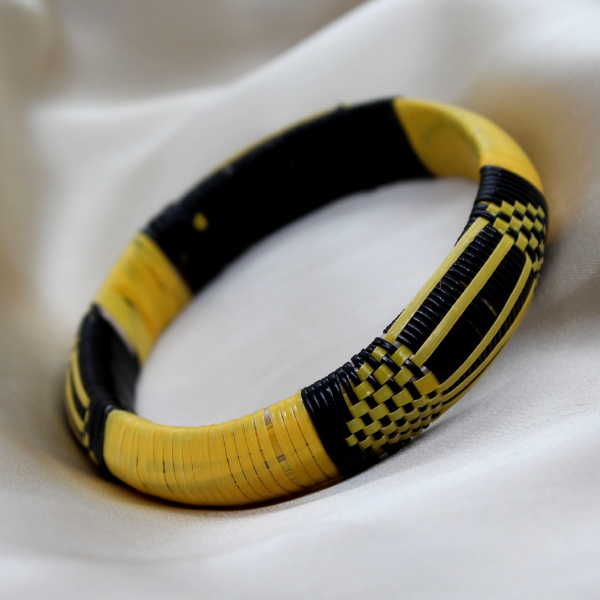 Ouedraogo | Le bracelet en fibre plastique recyclée